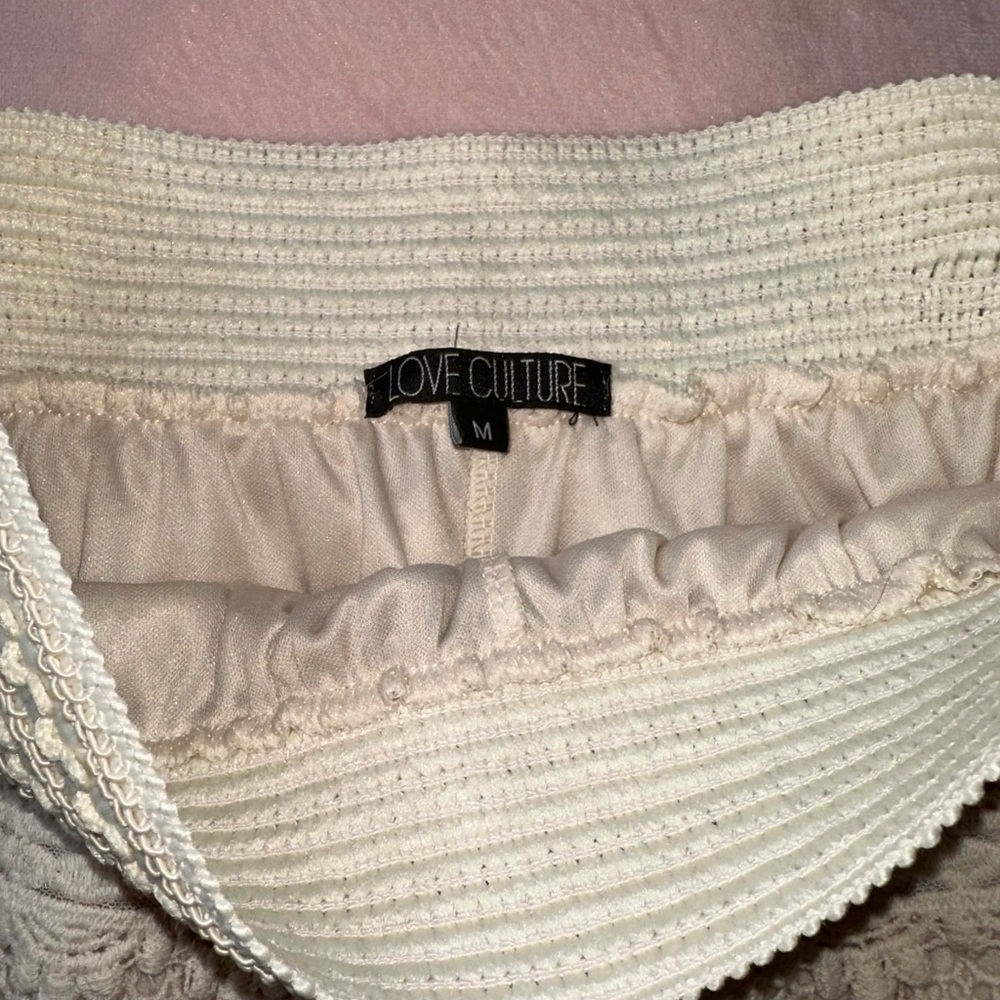Love Culture Cream Crochet Tiered Lace Ruffle Shorts, Size M (fits S/M) - Picture 4 of 7